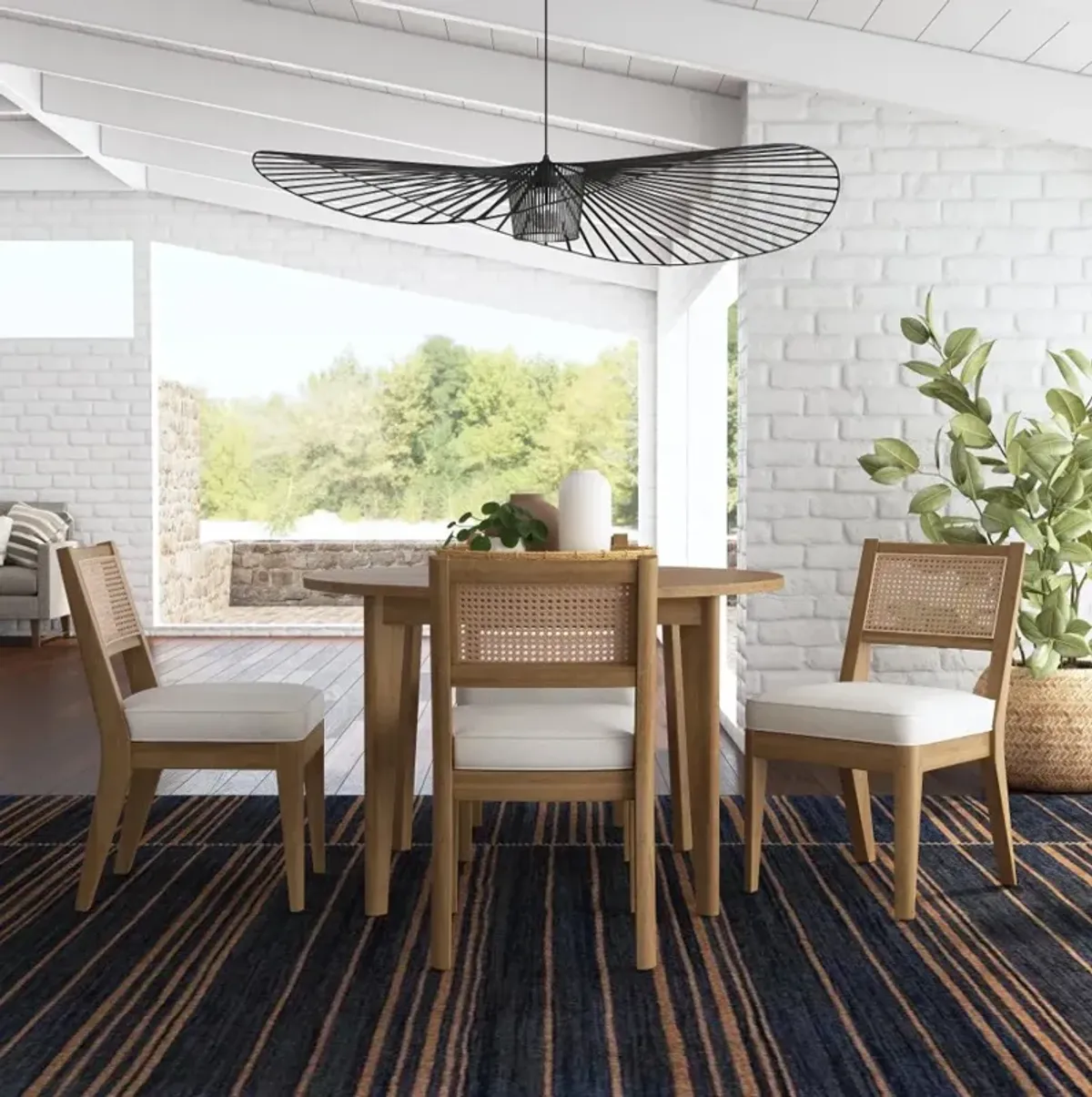 Brentwood Light Oak Round Table and 4 Chairs