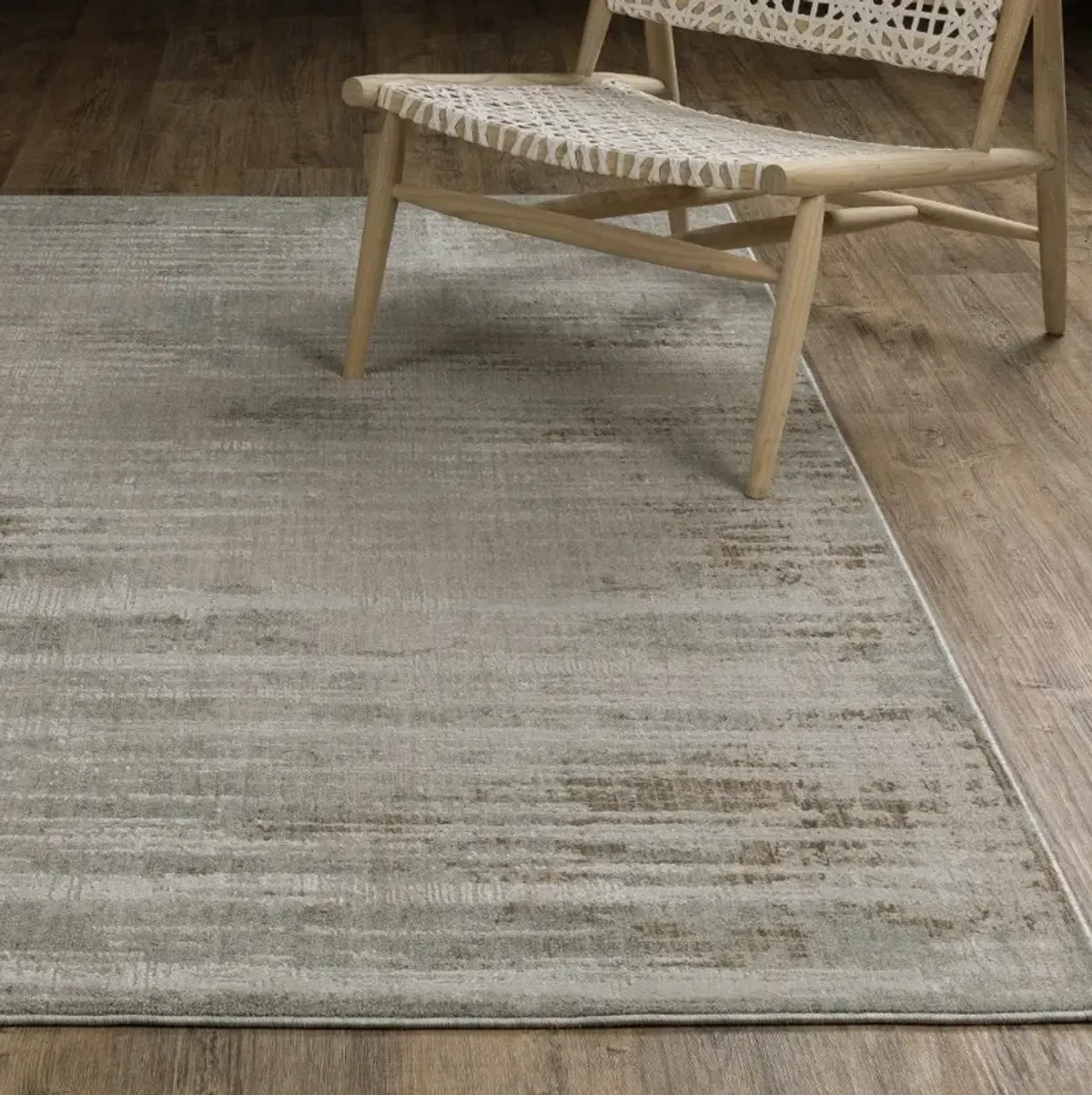 Mallory 5 x 8 Beige and Blue Area Rug