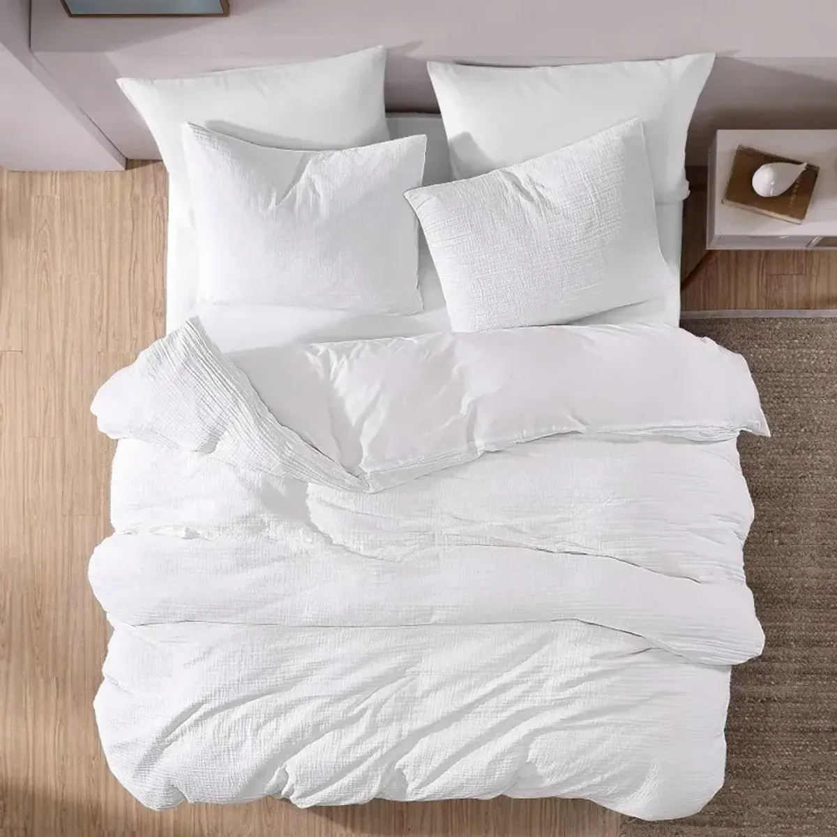 Daniel Gauze White Queen 4-Piece Comforter