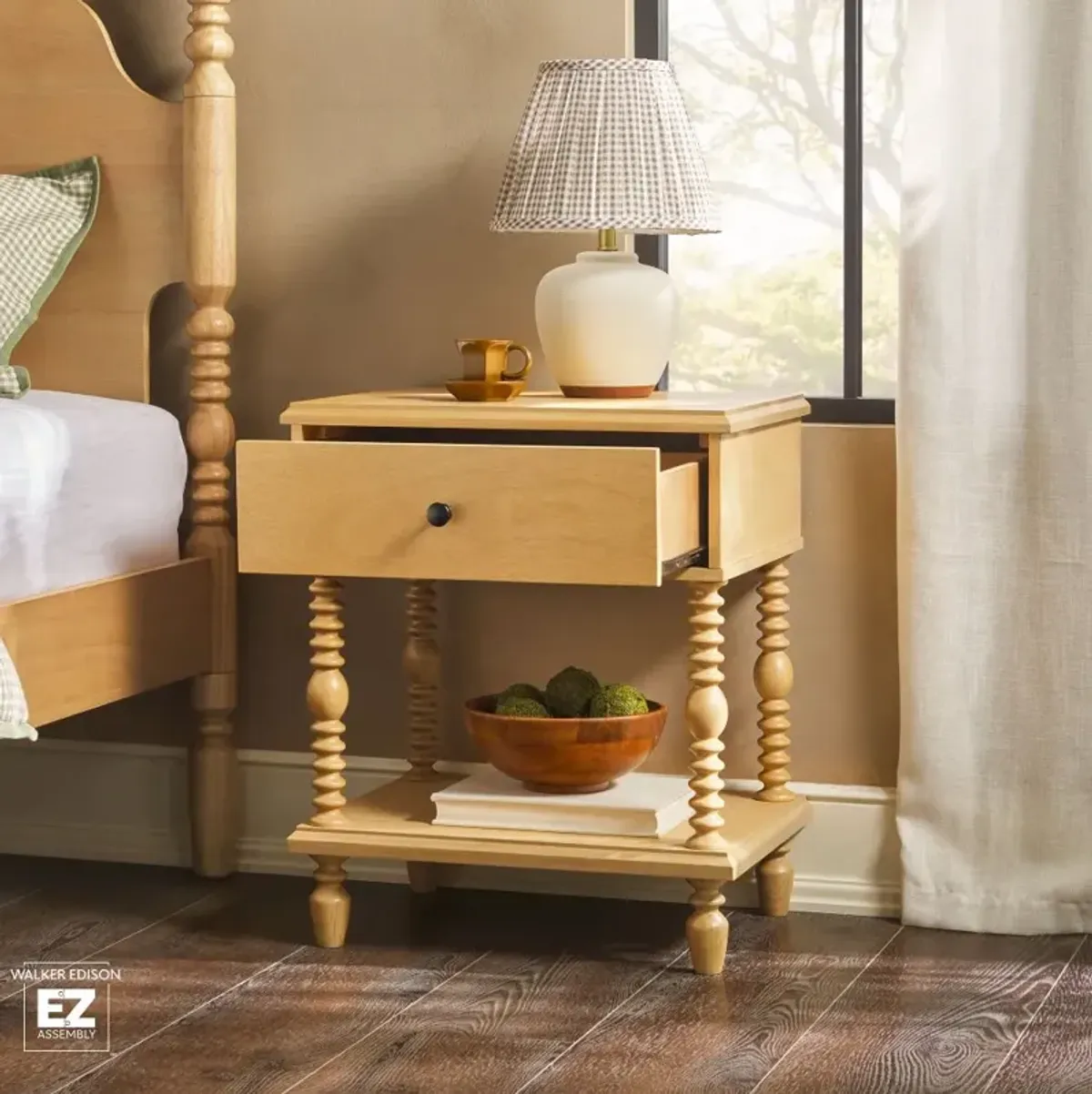 Vivienne Natural Wood Spindle 1-Drawer Nightstand
