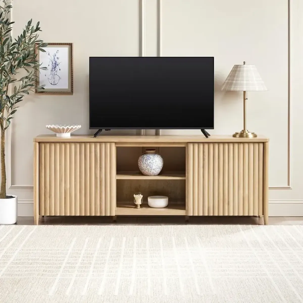 Flynn Coastal Oak 70" Reeded TV Stand