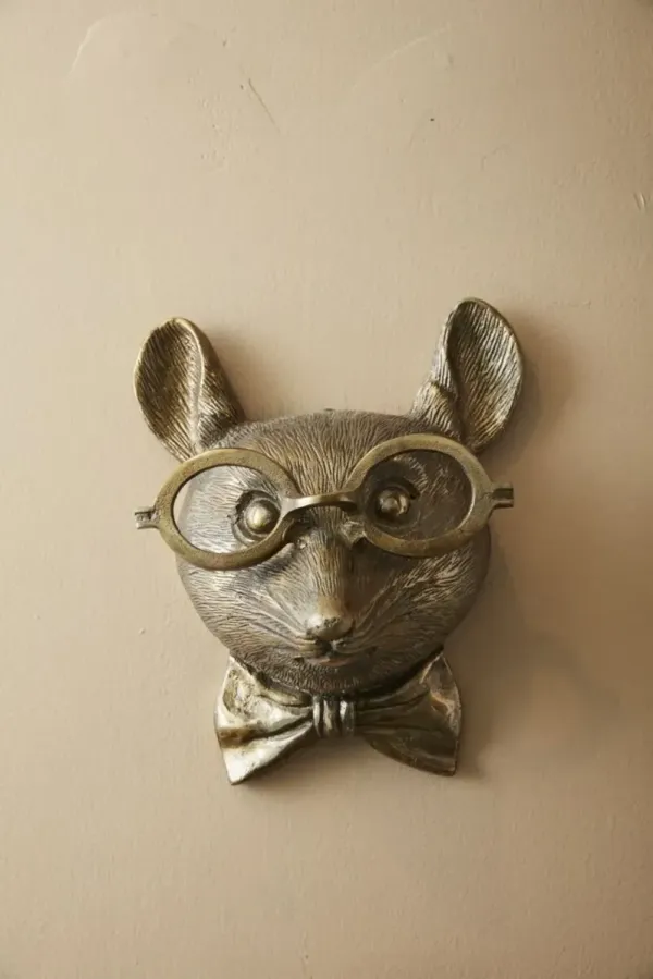 Louie Antique Gold Metal Wall Mount