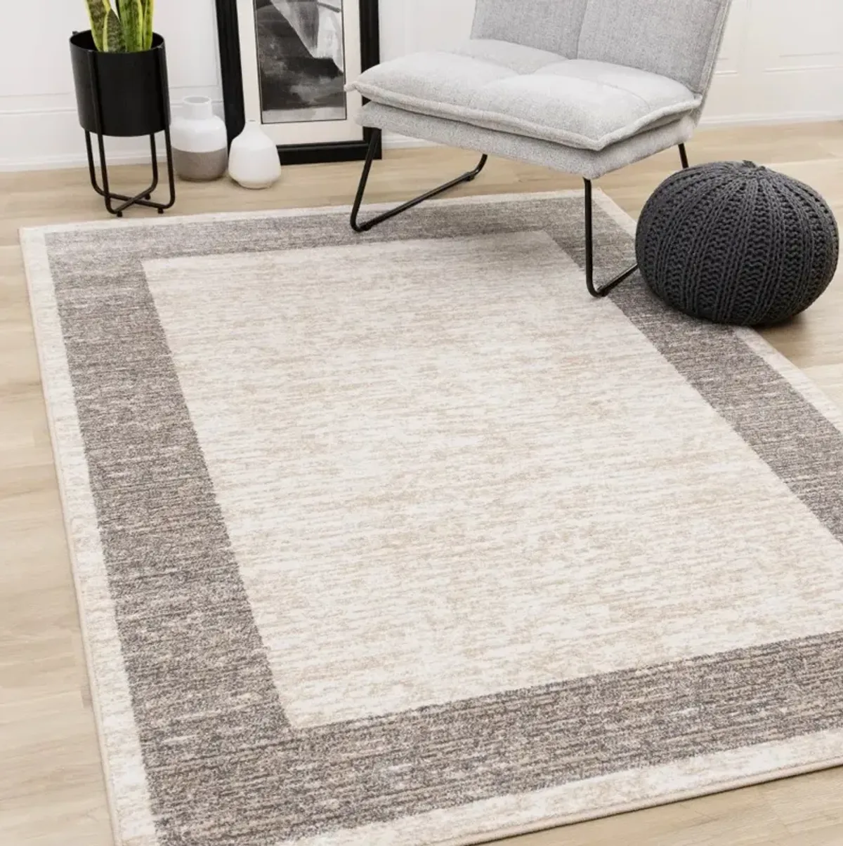 Century 5 x 8 Beige and Gray Border Area Rug