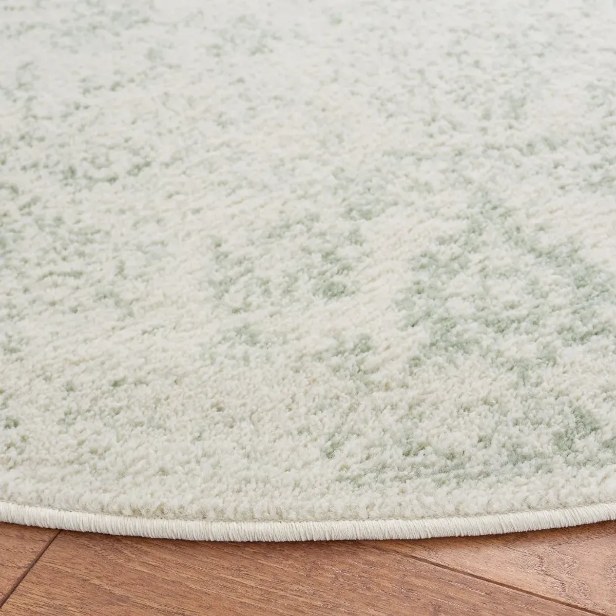 Adirondack Power Loomed Ivory and Sage Round Rug