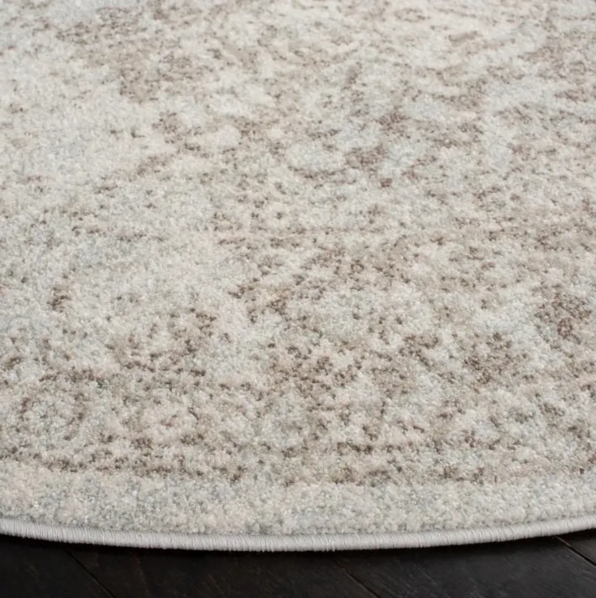 Safavieh Evoke Collection Taupe Round Rug