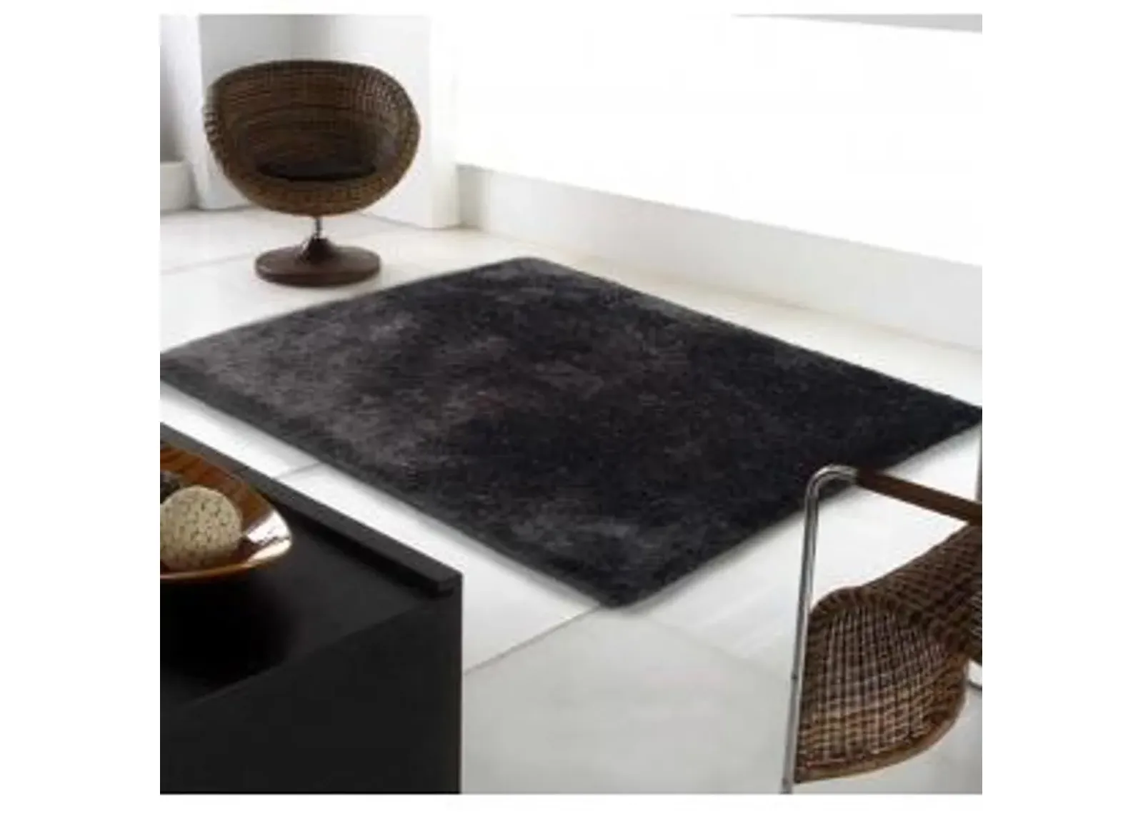 Viscose 5 x 7 Black Area Rug