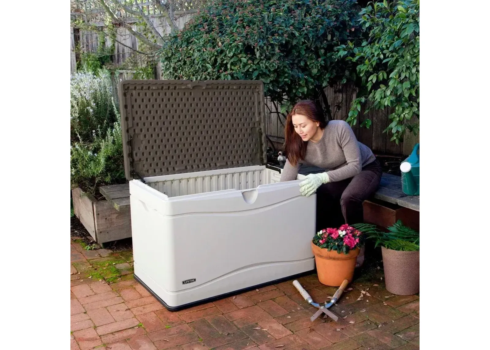 Lifetime 80 Gallon Outdoor Storage Box