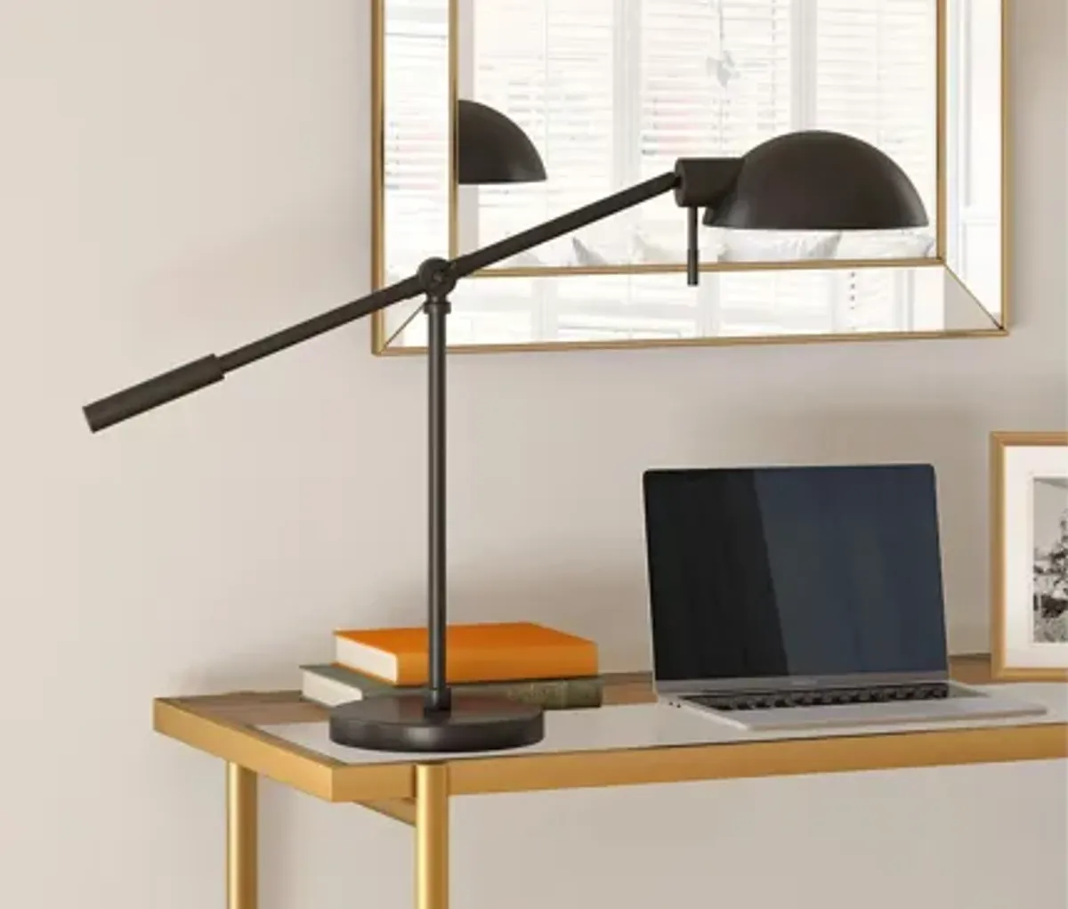 Jelen Table Lamp