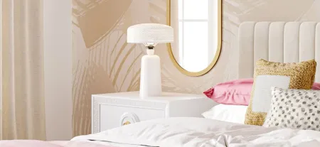 Cindy Metal Table Lamp in White by Tov Furniture