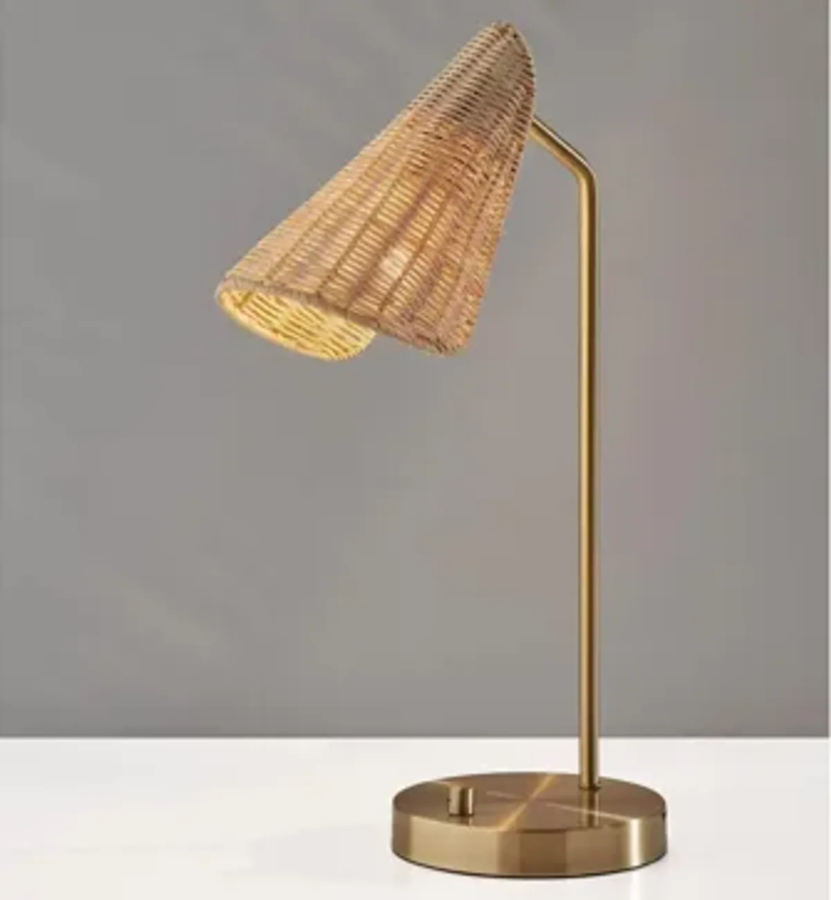 Cove Desk Lamp