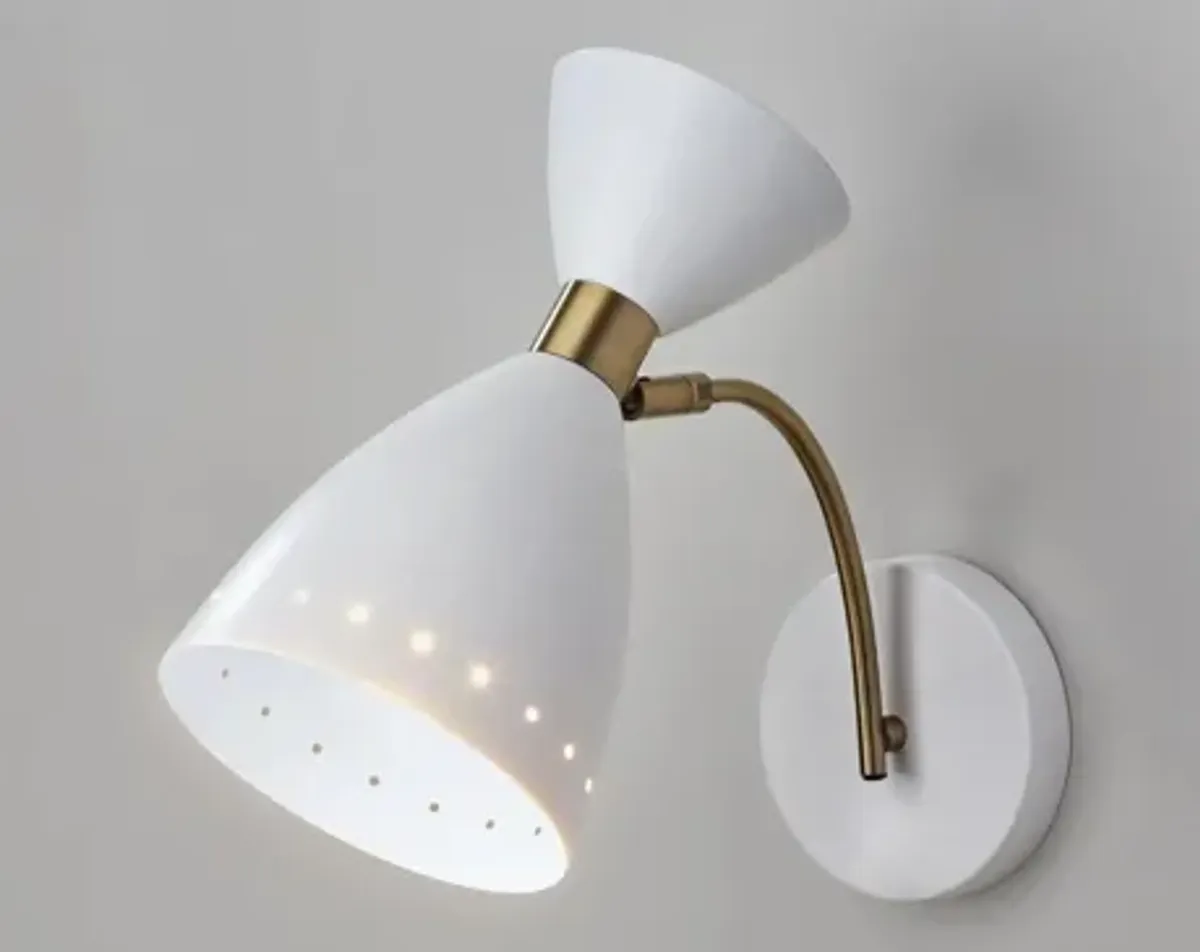 Oscar Wall Light