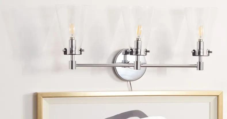 Hendrix Vanity Sconce in Chrome by Safavieh