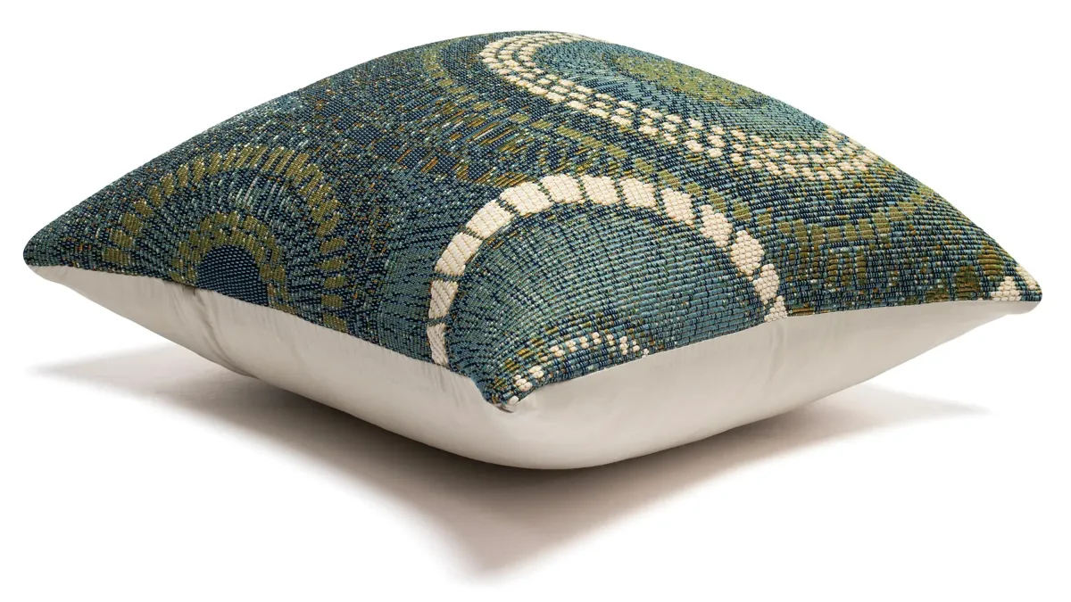 Marina Circles Indoor/Outdoor Pillow
