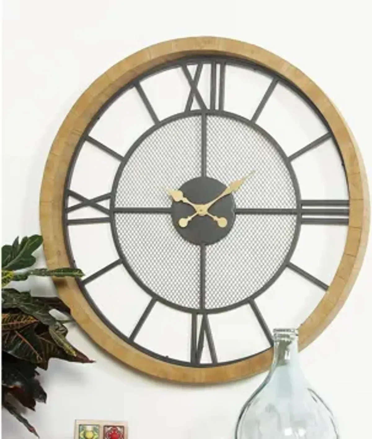 Ivy Collection Conesus Wall Clock