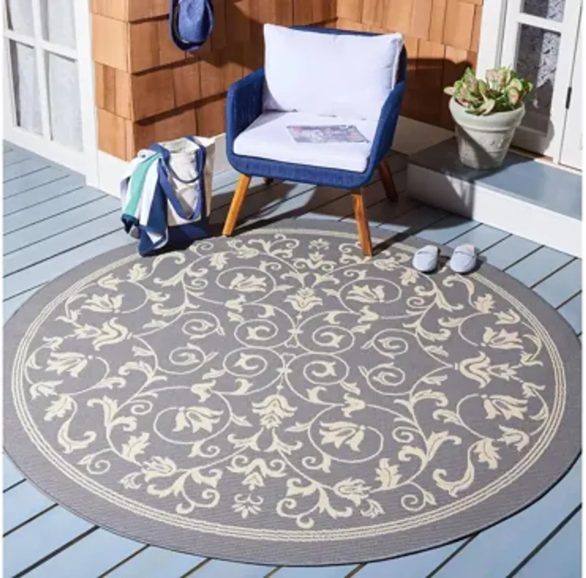 Courtyard Vines Indoor/Outdoor Area Rug Round