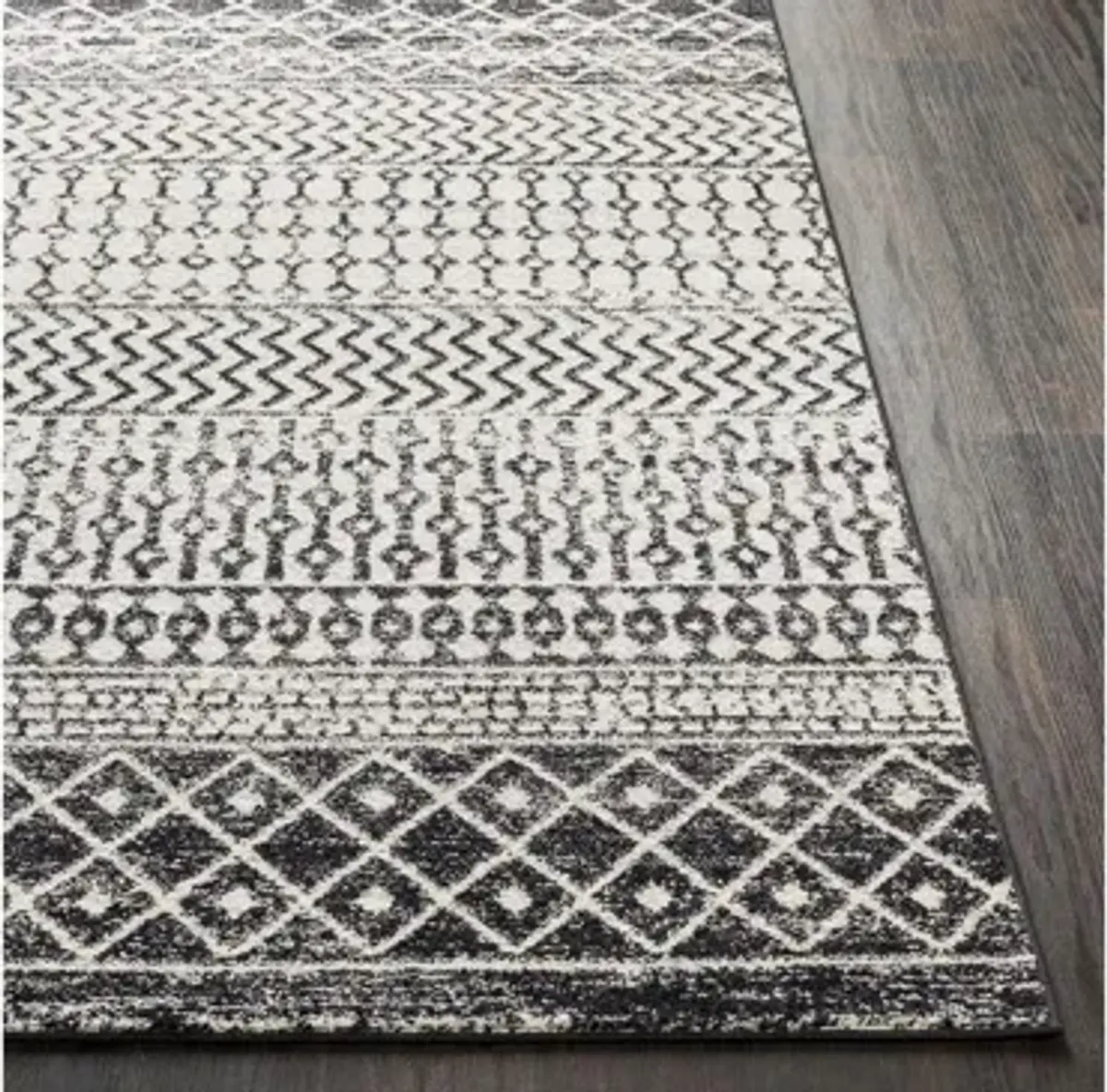 Elaziz Area Rug