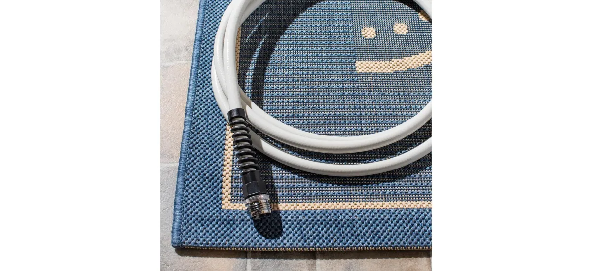 Courtyard Runner Rug