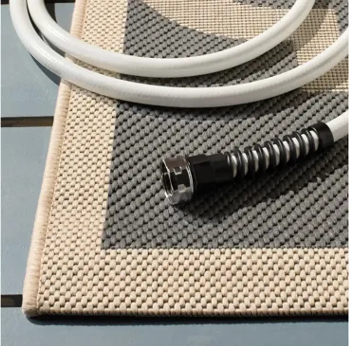 Courtyard Runner Rug