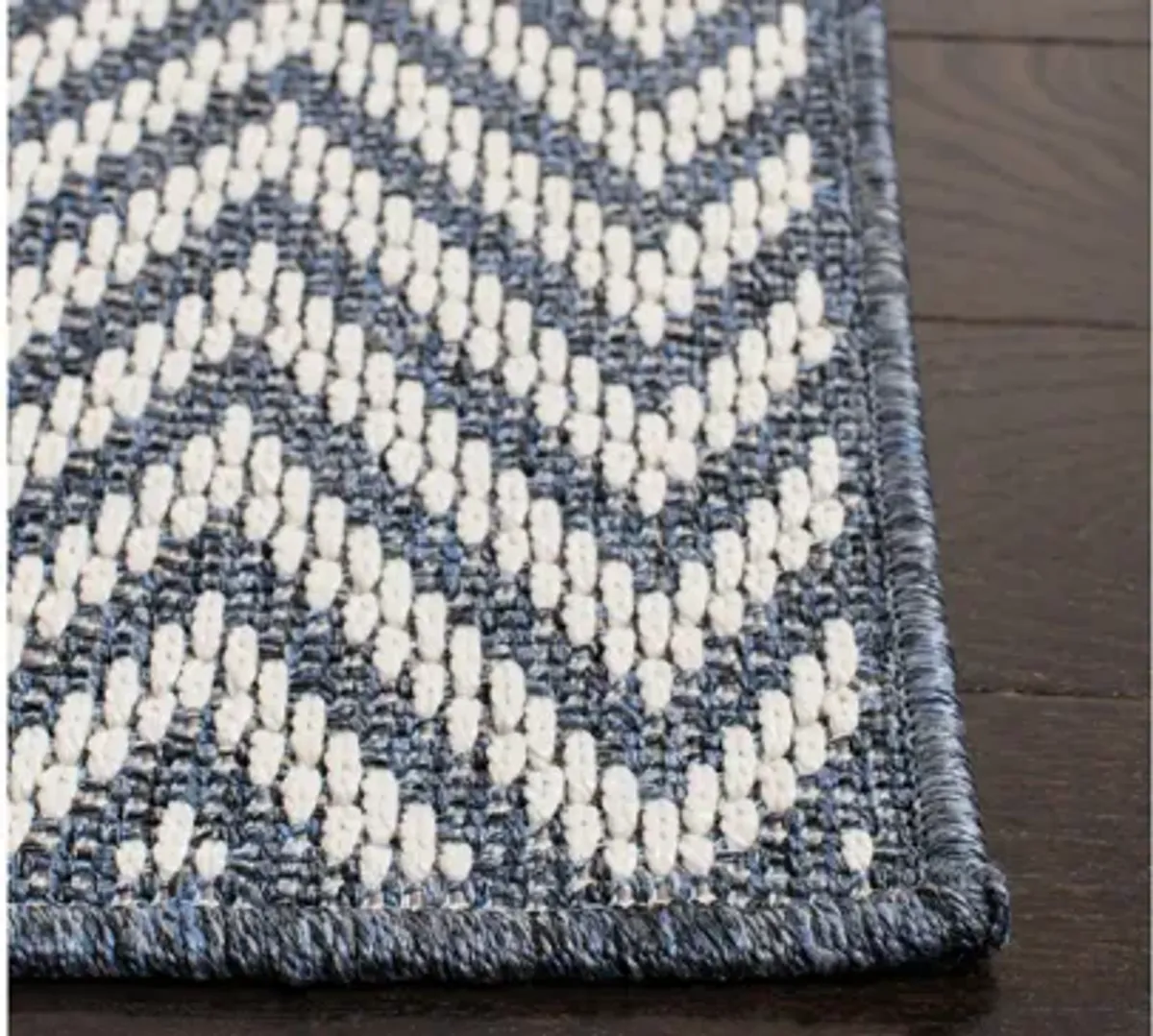 Bermuda Chevron Indoor/Outdoor Area Rug