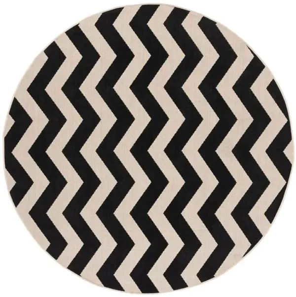 Courtyard Chevron Indoor/Outdoor Area Rug Round