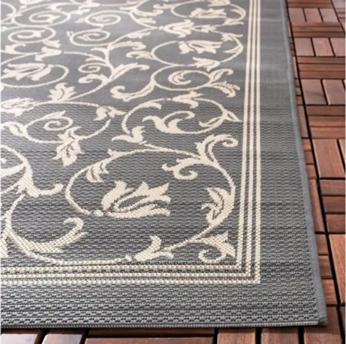 Courtyard Runner Rug