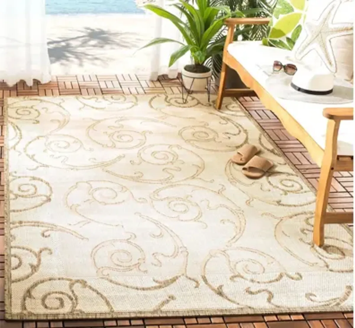 Courtyard Home Indoor/Outdoor Area Rug