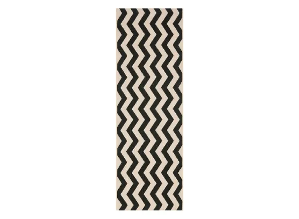 Courtyard Chevron Indoor/Outdoor Runner Rug