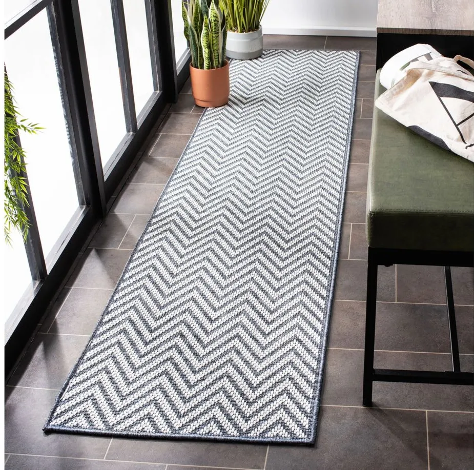 Bermuda Chevron Indoor/Outdoor Runner Rug in Blue & Creme by Safavieh