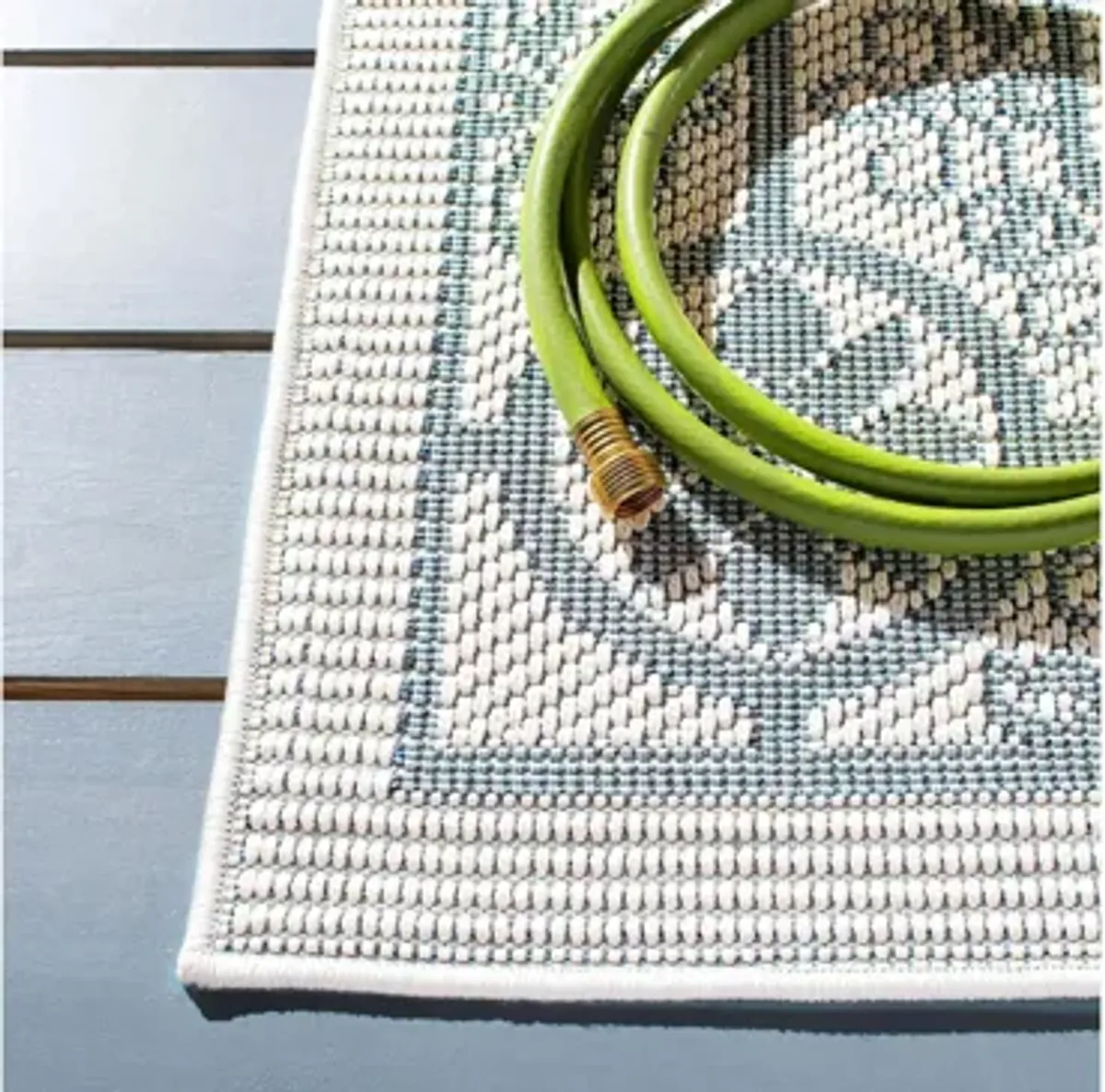 Bermuda St. David Indoor/Outdoor Runner Rug