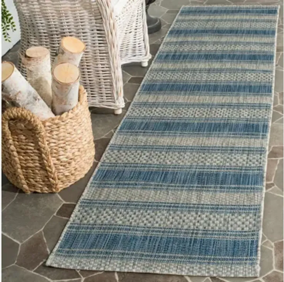 Courtyard Waves Indoor/Outdoor Runner Rug