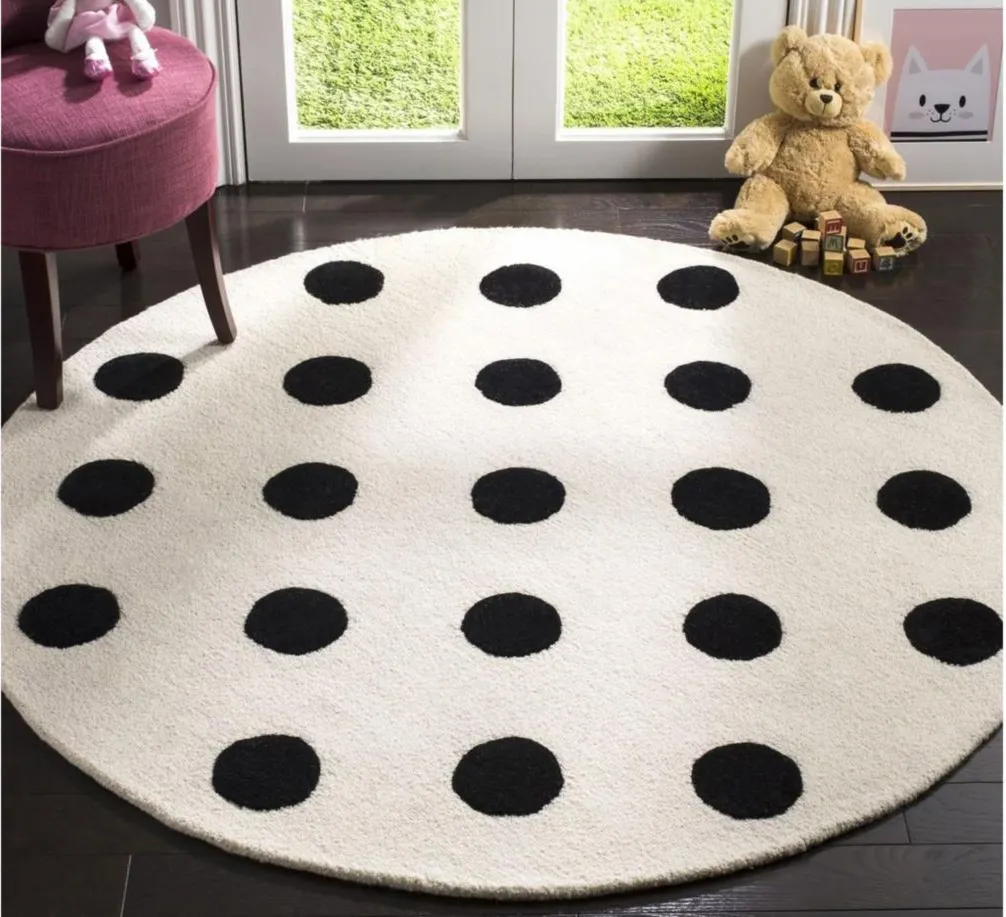 Cairo Kid's Area Rug in Ivory & Black by Safavieh