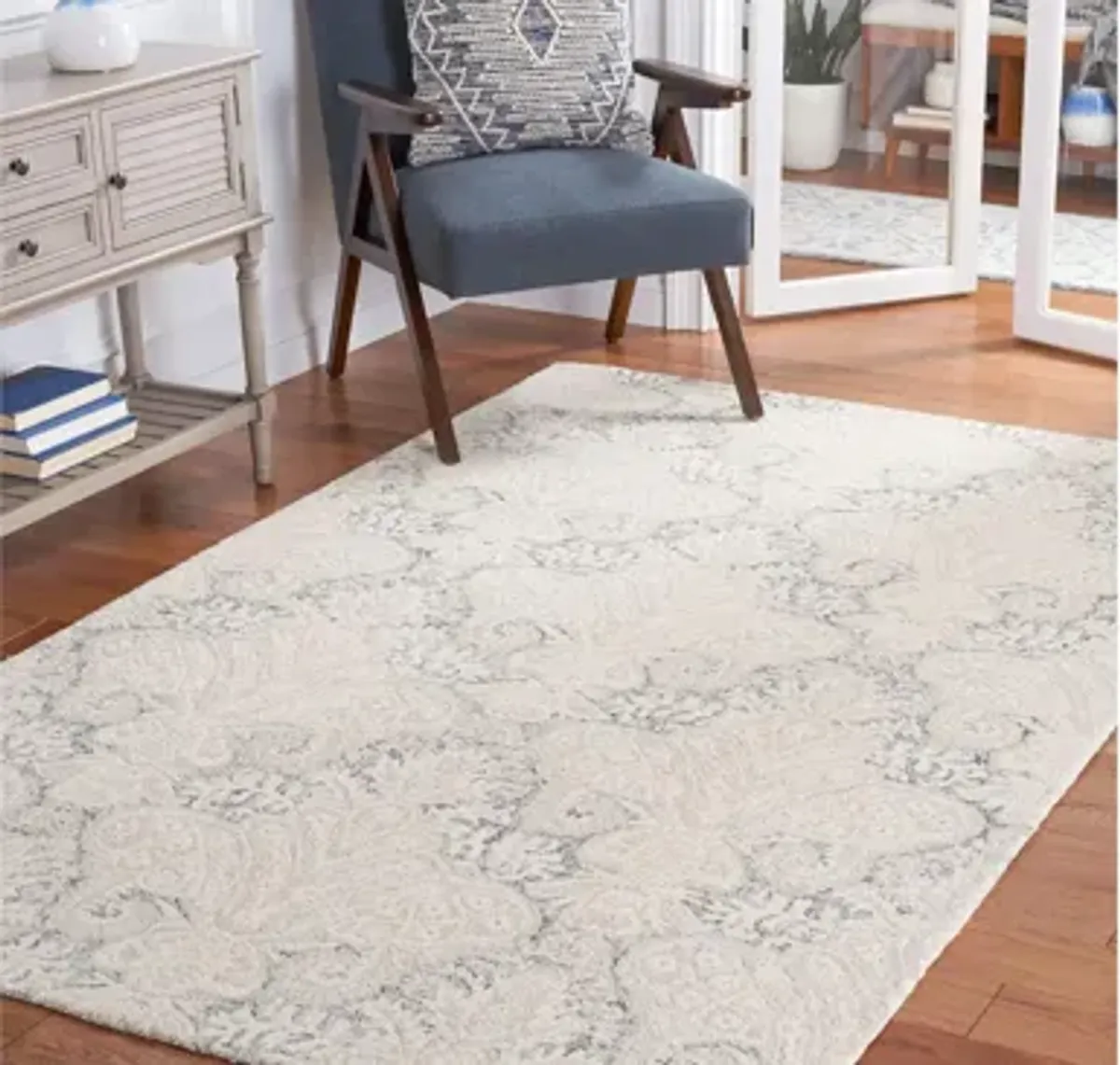 Nyneave Area Rug