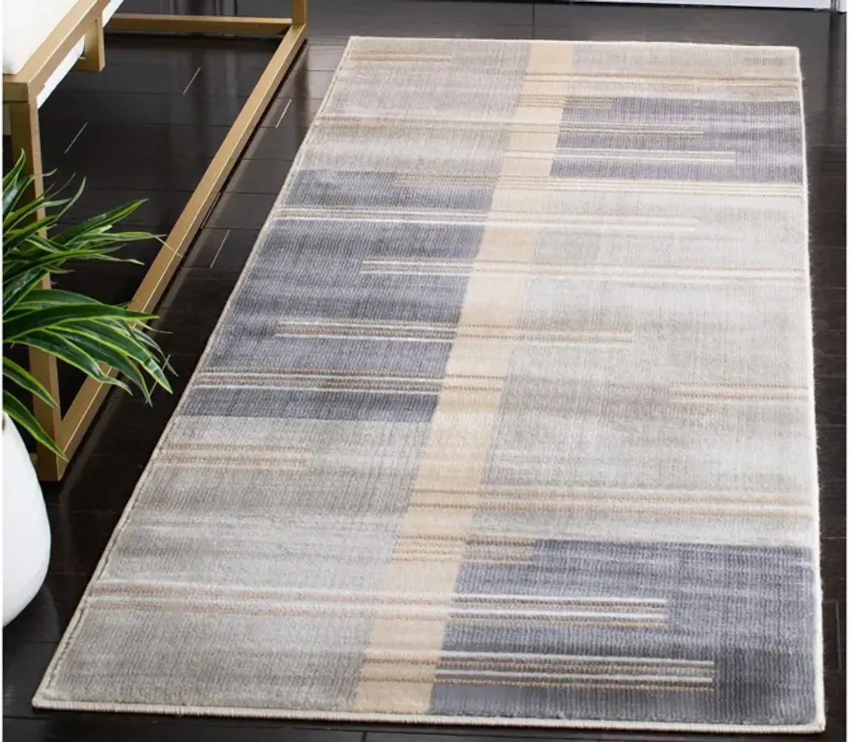 Ogner Runner Rug in Gray/Charcoal by Safavieh