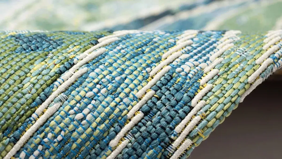 Marina Wave Indoor/Outdoor Area Rug