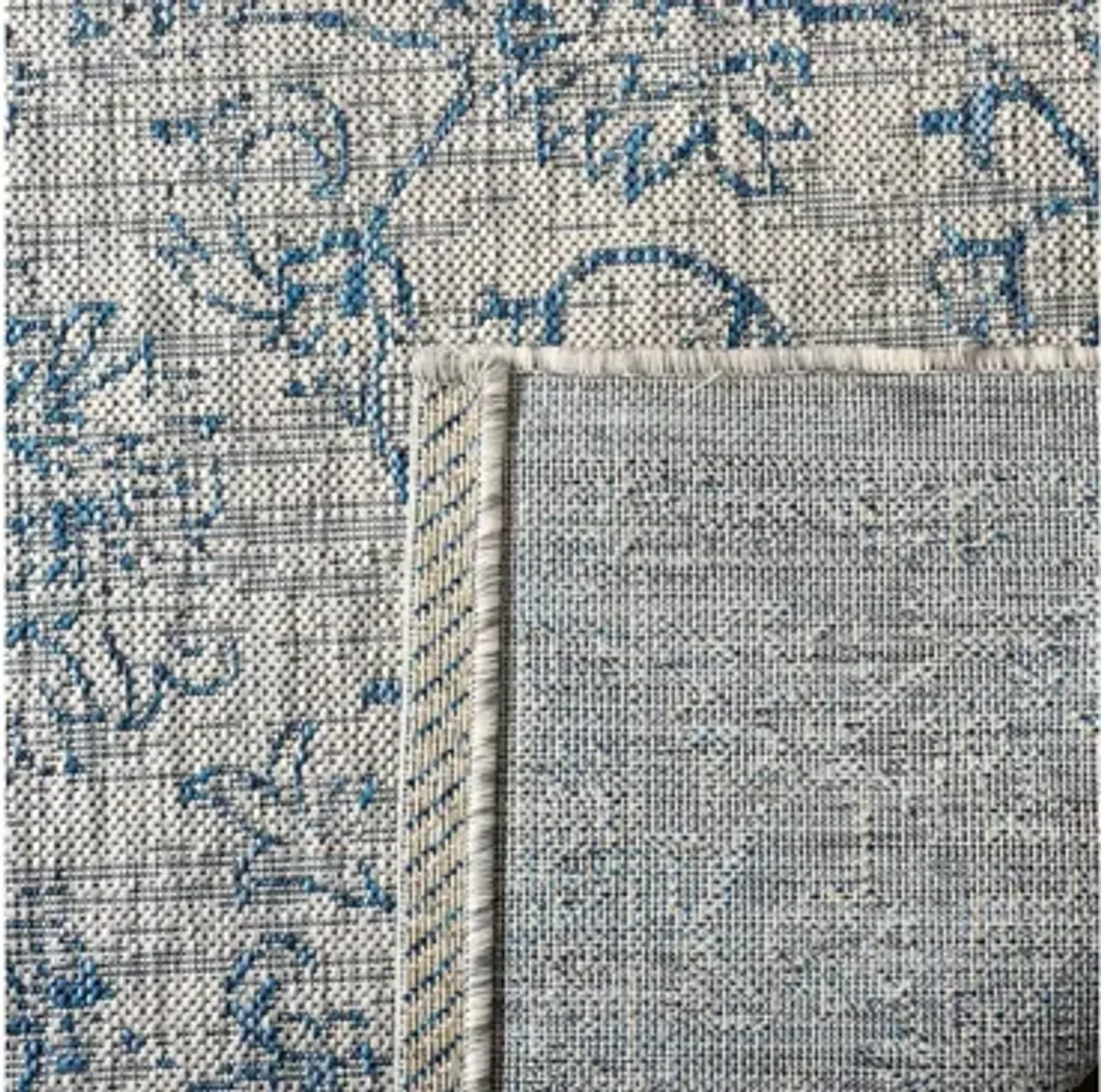 Courtyard Pacific Indoor/Outdoor Area Rug Round