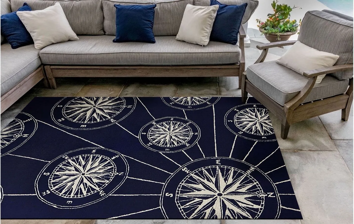 Frontporch Compass Indoor/Outdoor Area Rug in Navy by Trans-Ocean Import Co Inc