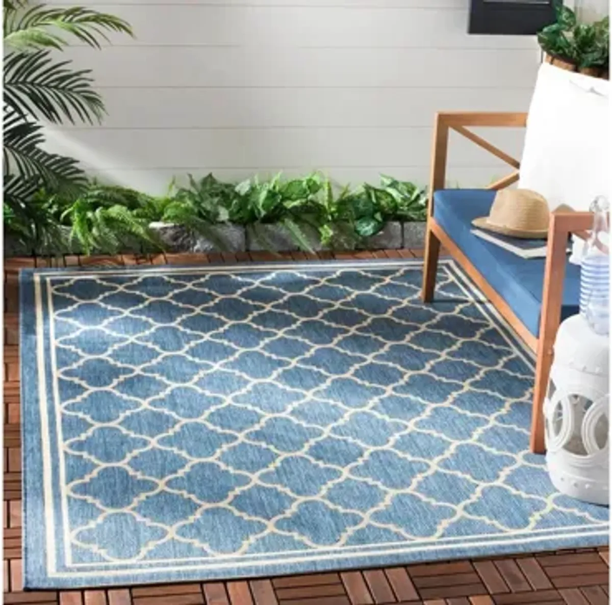 Courtyard Pathway Indoor/Outdoor Area Rug