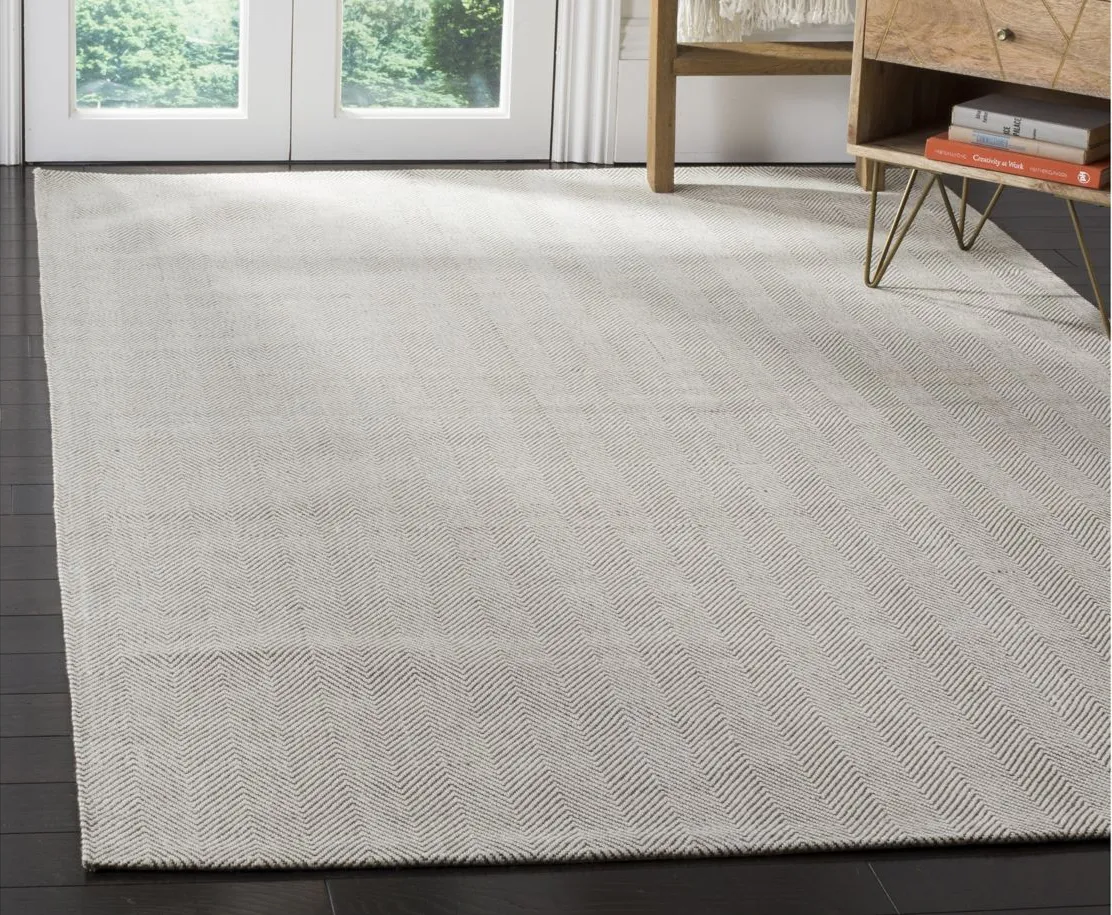 Marbella IV Area Rug in Silver by Safavieh