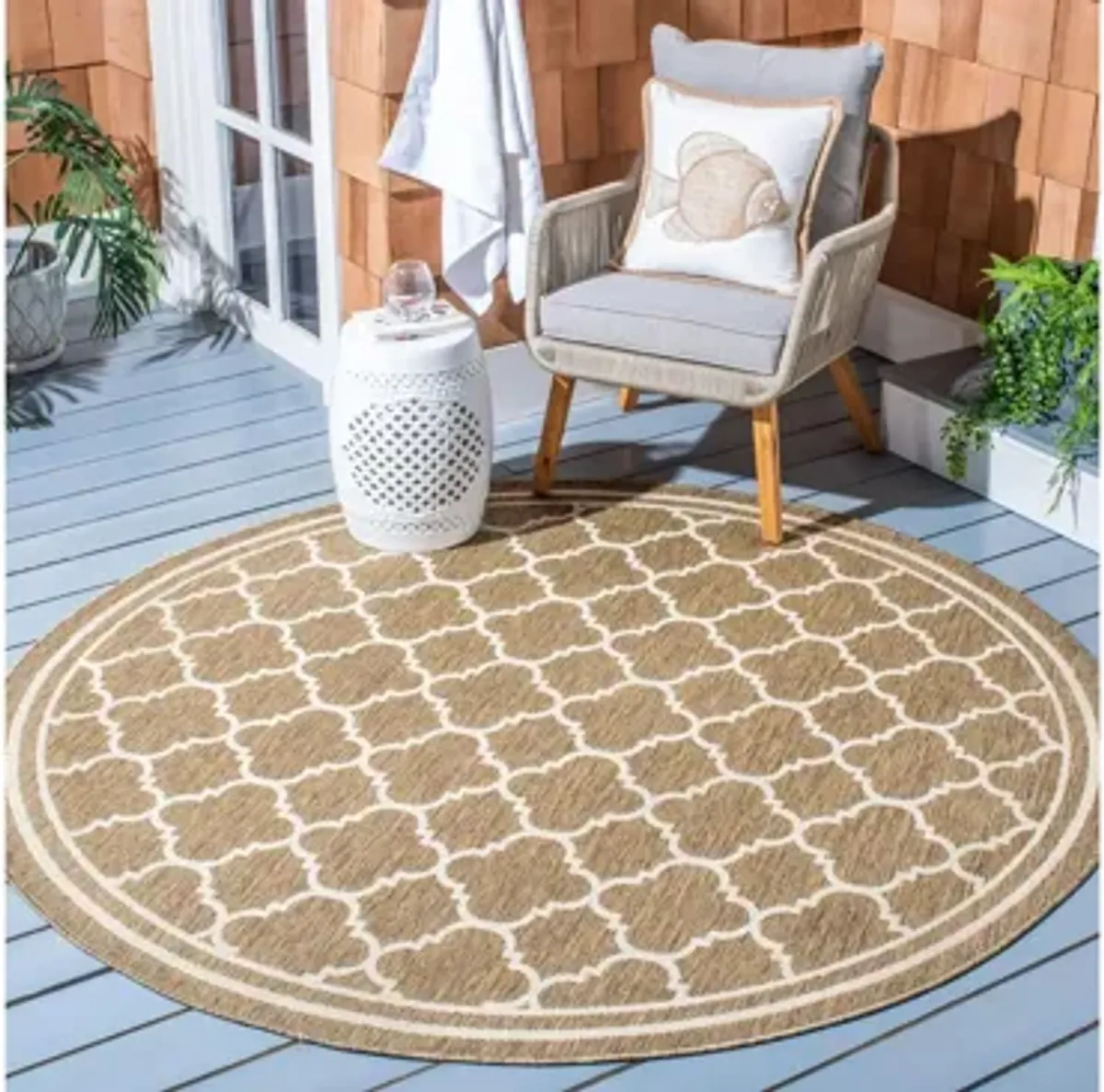 Courtyard Pathway Indoor/Outdoor Area Rug Round