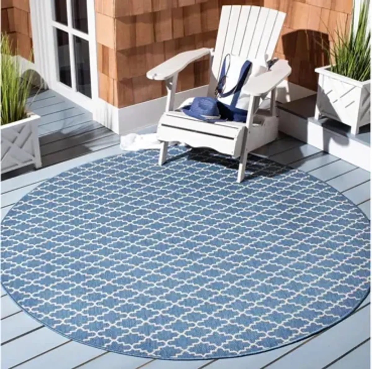 Courtyard Link Indoor/Outdoor Area Rug Round