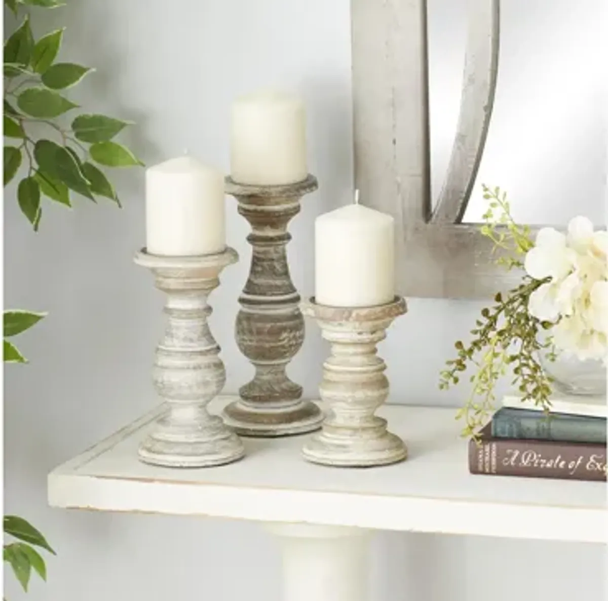 Ivy Collection Apenimon Candle Holders Set of 3