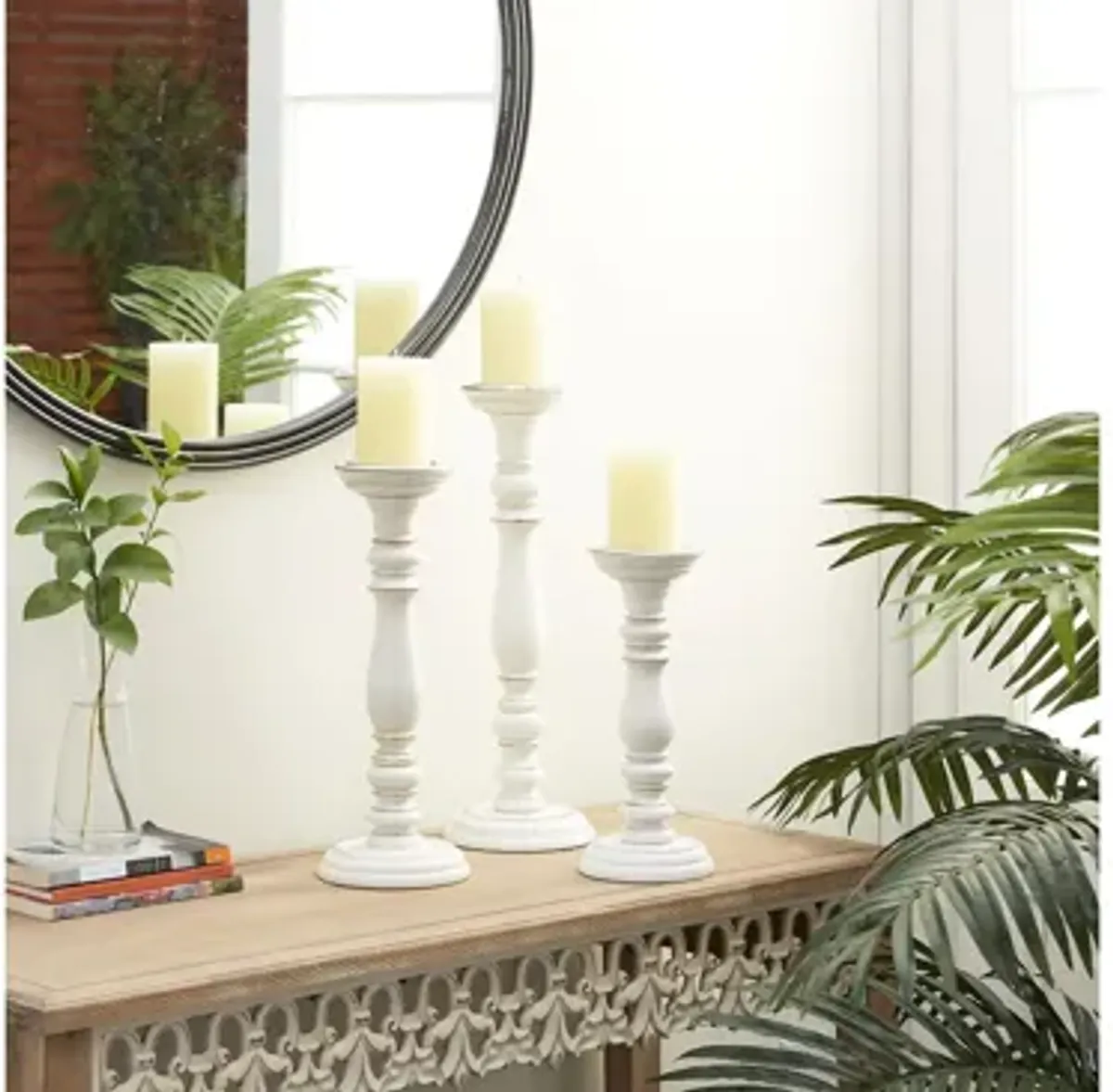Ivy Collection Cholmondeley Candle Holders Set of 3
