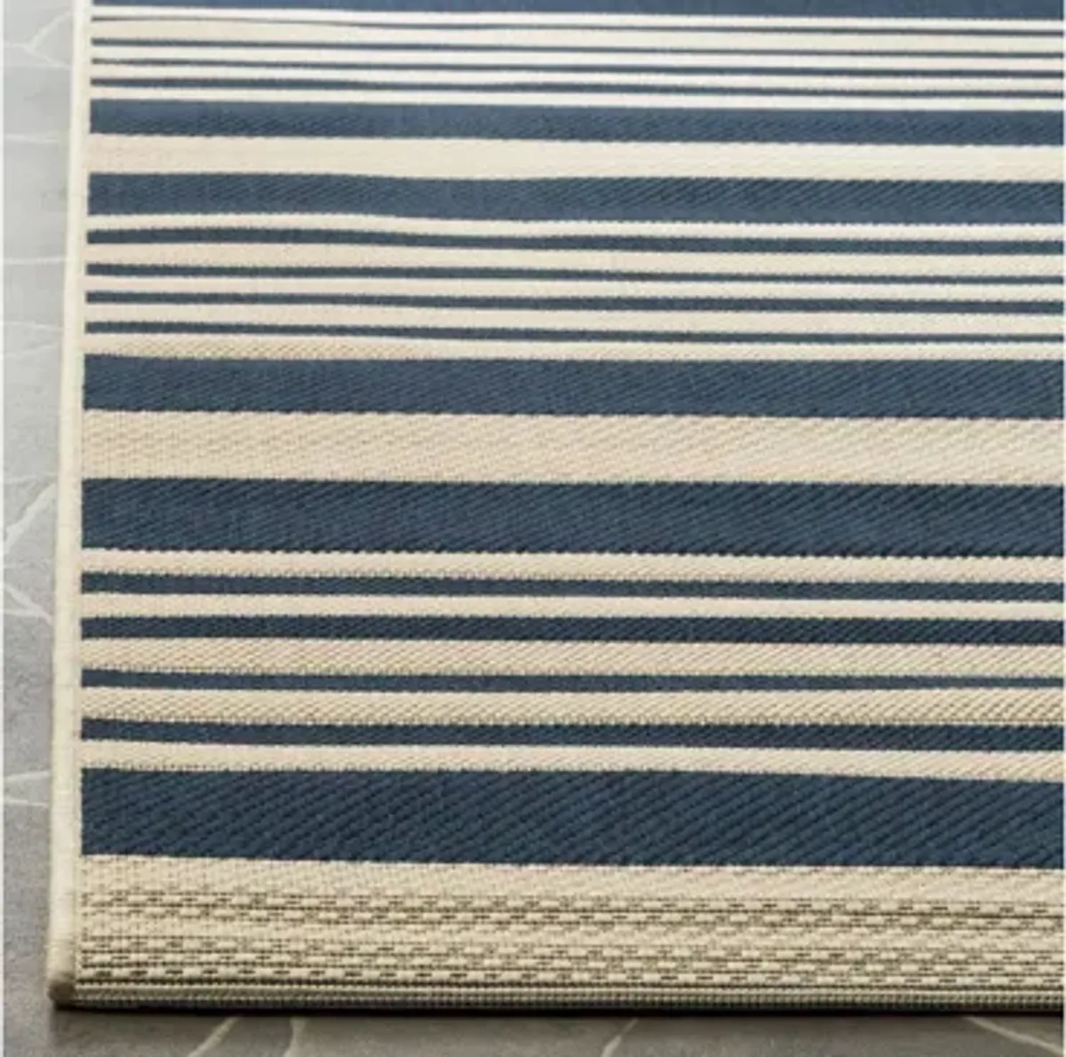 Courtyard Indoor/Outdoor Runner Rug