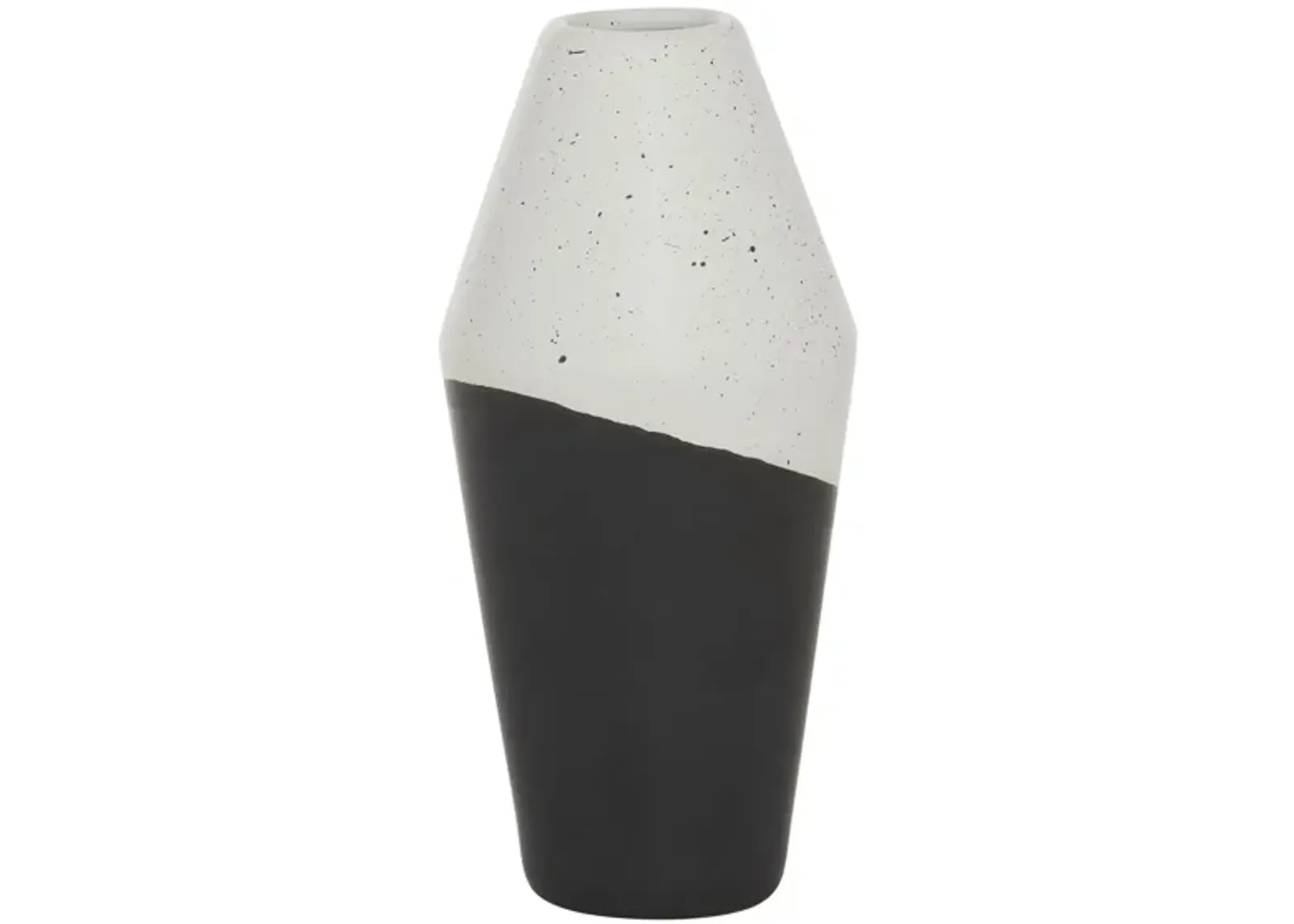 Ivy Collection Shenandoah Vase in Black by UMA Enterprises