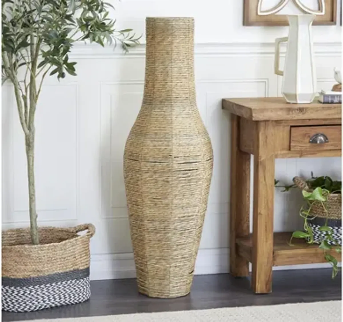 Ivy Collection Oshi Vase