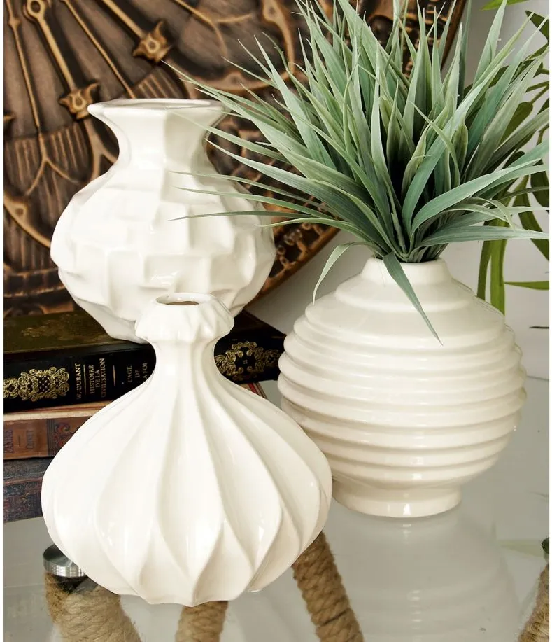 Ivy Collection Ultimate Vase Set of 3 in White by UMA Enterprises