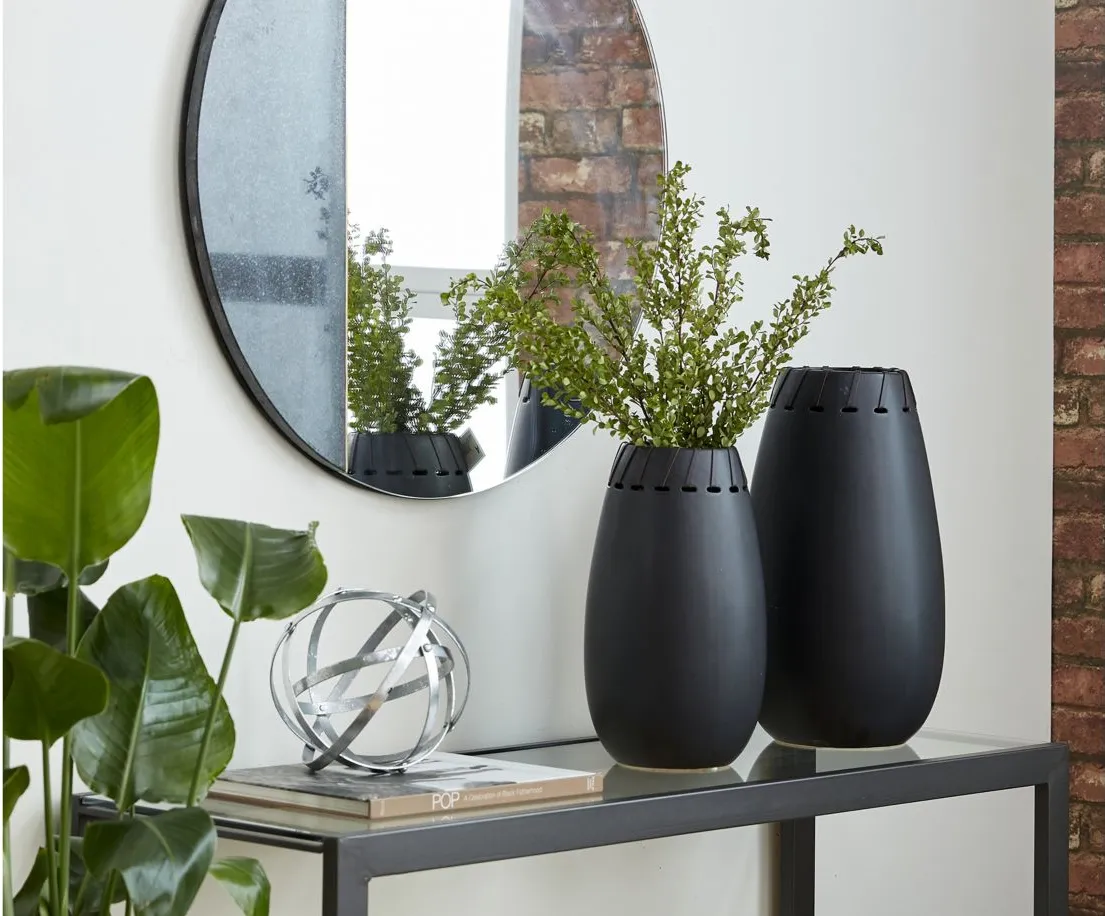 Ivy Collection Dortmund Vase Set of 2 in Black by UMA Enterprises