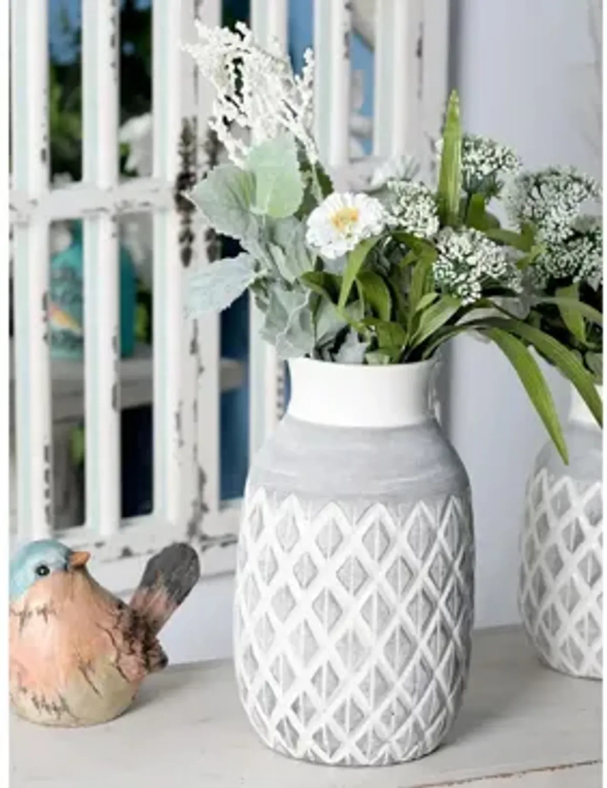 Ivy Collection White Ceramic Coastal Vase