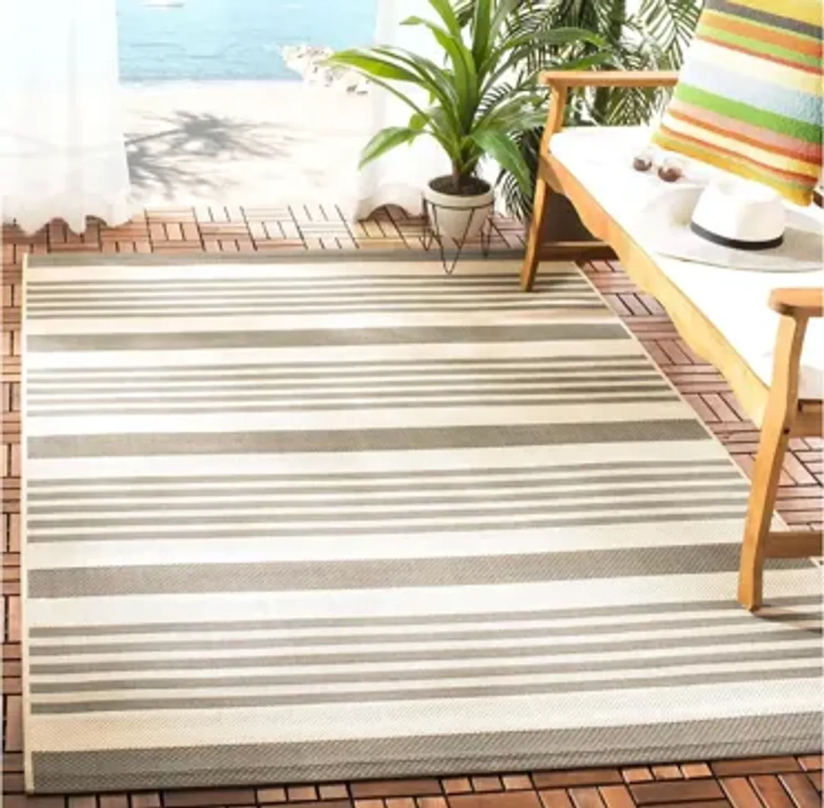 Courtyard Indoor/Outdoor Area Rug