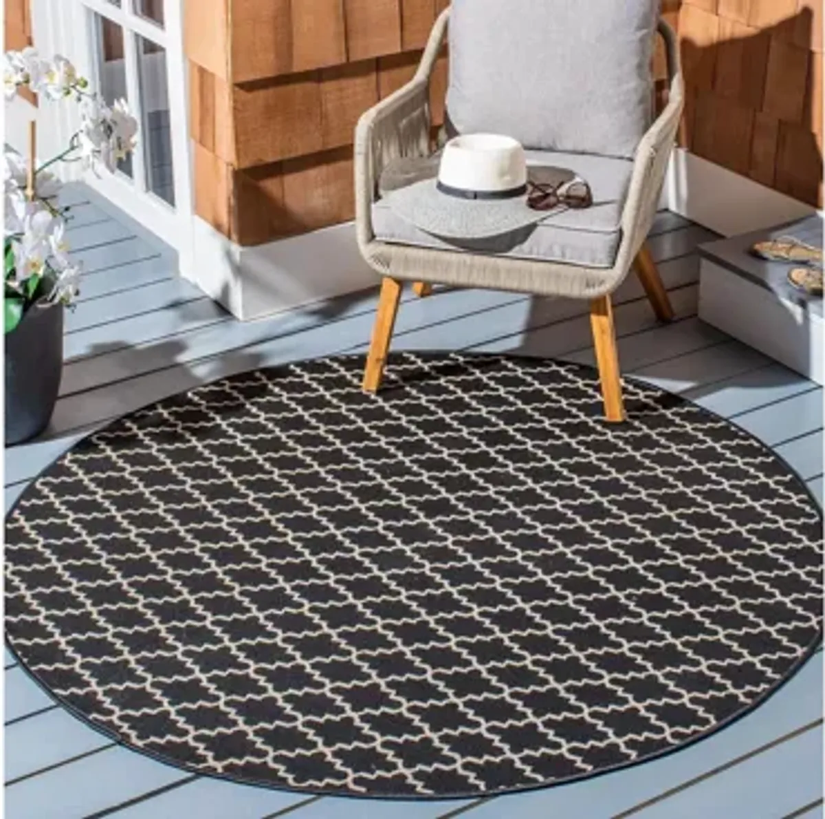 Courtyard Link Indoor/Outdoor Area Rug Round